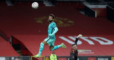 مان يونايتد ضد ليفربول.. محمد صلاح يواصل التألق ويضيف الهدف الثانى.. فيديو