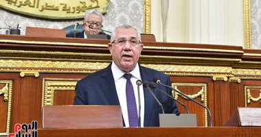 وزير الزراعة : أراضى الإصلاح الزراعى فى الأحوزة العمرانية تقدر بـ 14 مليار جنيه