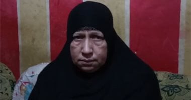 أمن الدقهلية يستدعى "أم" احتجزت نجلها وراء بوابة حديدية بالدقهلية.. فيديو