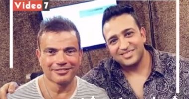 شاعر يكشف الصحة النفسية للهضبة عمرو دياب.. فيديو