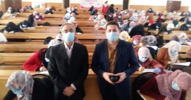 جامعة الأزهر تستكمل امتحانات الفرقة السادسة بكلية طب البنات بالقاهرة.. صور