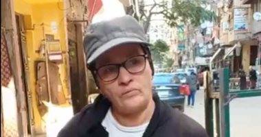 50 سنة شقيانة.. أم كريم بائعة أنابيب بسيدى بشر: نفسى فى تروسيكل.. فيديو لايف