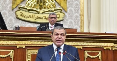 وزير القوى العاملة يؤكد السعى للتحول الرقمى لتقديم خدمات أفضل للمواطنين.. صور