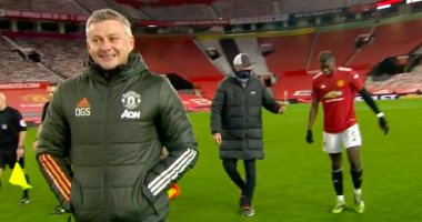 مان يونايتد ضد ليفربول ..ماذا دار بين كلوب وبوجبا حرفيًا خلف ظهر سولشاير..صور