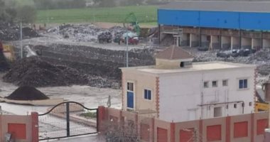 أهالى شبين الكوم يشكون من مصنع تدوير نفايات بجوار المنازل.. والمحافظ يستجيب