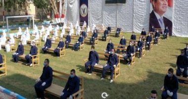 بدموع الفرح والسجود لله.. أكثر من 3 آلاف سجين يودعون الزنازين بالعفو والإفراج الشرطى.. المفرج عنهم: نشكر الرئيس السيسى على لم شملنا بذوينا.. ويؤكدون: تعلمنا الدرس ولن نعود للخطأ مرة أخرى.. صور