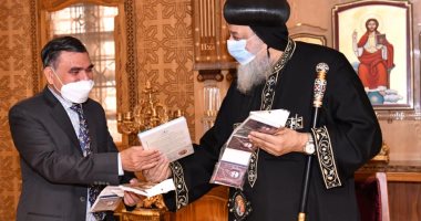 البابا تواضروس يستقبل سفيرا الفلبين وبنجلاديش بالمقر البابوى.. صور