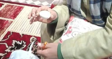 سحر على بيضة فاسدة يمنع الدخلة بين زوجين بقنا.. مؤسس حملة إزالة سحر يكشفه.. صور