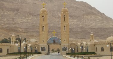 دير الأنبا أنطونيوس فى البحر الأحمر يقيم صلاة عشية رحيل القديس مساء اليوم