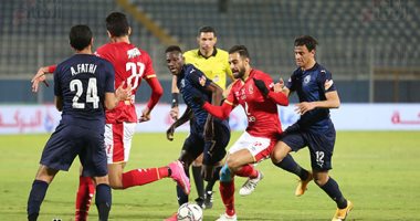 الأهلي في المونديال.. فرصة لكسر أو معادلة إنجاز 2006.. التعلم من أخطاء المشاركات السابقة.. موسيماني يراهن على شخصية الجيل الحالي.. الجماهير "قوة الدفع" للشياطين الحمر.. وجلسات تحفيزية من الخطيب قبل موقعة الدحيل