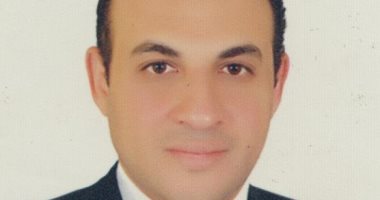 أستاذ بجامعة أسيوط يؤلف كتاب عن "آليات وحوكمة البحث العلمى"