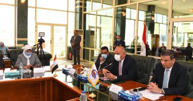 تعرف على هدية محافظة قنا لراغبى تحويل السيارات الكبوت لميكروباص