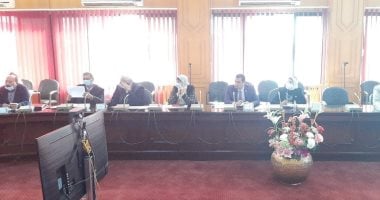نائب محافظ الإسماعيلية يناقش احتياجات 16 قرية بالقنطرة ضمن مبادرة حياة كريمة