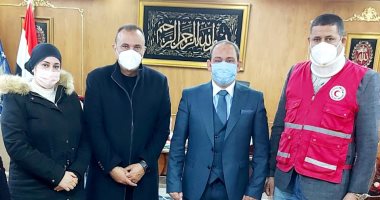 التضامن الاجتماعى والهلال الأحمر بدمياط يقدمان التهنئة للشرطة فى عيدها.. صور