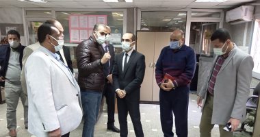 نائب محافظ سوهاج يفاجئ مستشفى المراغة للاطمئنان على توافر المستلزمات الطبية.. صور