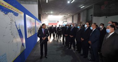 رئيس الوزراء: مصر تبنى تاريخاً جديداً بالبنية الأساسية وشبكة النقل الجماعى