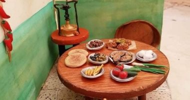 Mini ريف.. "هبة" صممت مصغرات من الحياة الريفية القديمة وعملت طشت وباجور جاز