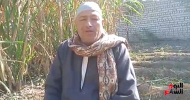 "عيسى الفلاح" أشهر يوتيوبر بالمنيا: رفضت عروض للتمثيل وهدفى رسم البهجة وإسعاد الناس.. ليس لدى فريق عمل وأضع الموبايل على جذع النخلة للتصوير.. ومش معايا شهادات وأصريت على تعلم القراءة والكتابة.. فيديو وصور