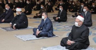 وزير الداخلية يؤدي صلاة الجمعة في مسجد الشرطة بالقاهرة الجديدة
