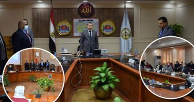تنفيذا لقرار وزير التعليم العالى.. الجامعات تعلن الطوارئ استعدادا لامتحانات الفصل الدراسى الأول.. أسوان تحدد مسافة متر ونصف بين كل طالب.. وجامعة قناة السويس تبدأ 27 فبراير وتنتهى 18 مارس.. صور
