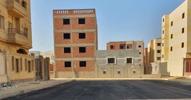 رئيس مدينة الشروق: تنسيق الموقع العام وشبكة طرق ومرافق الإسكان الاجتماعى
