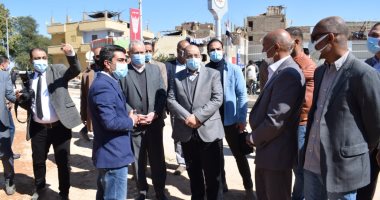 أول تحرك على الأرض لتنفيذ تكليفات الرئيس لتطوير قرى الريف.. وزير التنمية المحلية يزور الأقصر ..ويتابع مشروعات برنامج الأغذية العالمى لدعم صغار المزارعين فى قرية البغدادى..ويستمع لشرح حول المشروعات الصغيرة 