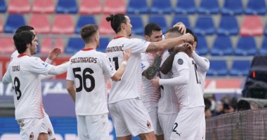ميلان يحقق رقما قياسيا في الدوري الإيطالي بعد ثنائية بولونيا