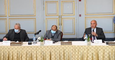 وزير التنمية المحلية: مشروع تطوير الريف المصرى أول برنامج شامل لتطوير القرى
