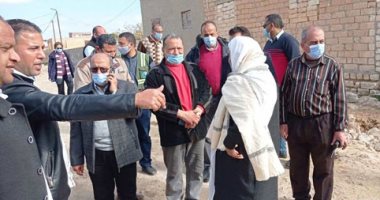 قطار حياة كريمة يصل الإسكندرية.. المبادرة تبدأ أعمالها بـ45 قرية ببرج العرب الأسبوع المقبل.. المشروعات تشمل رفع كفاءة شبكات المياه والصرف والكهرباء والغاز.. والمحافظ: مدة التنفيذ عام ولجان متخصصة للمتابعة.. صور