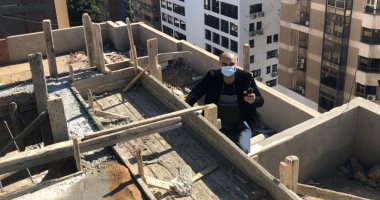 رئيس حى الدقى يرصد أعمال بناء مخالف ويحيل صاحبها للنيابة.. صور