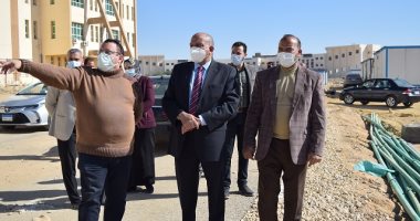 رئيس جامعة بنى سويف يتفقد الأعمال الإنشائية بالجامعة الأهلية