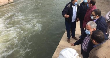 رئيس قطاع الخزانات بالرى يتفقد عملية ترميم كوبرى جمجرة على الرياح التوفيقى