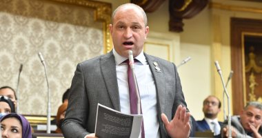نواب يطالبون وزير النقل برصف طريق دمياط - بورسعيد وإنارة "الإسكندرية الصحراوى"