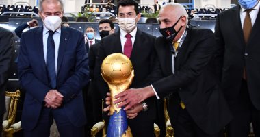 نهائى المونديال .. كأس العالم لليد تصل استاد القاهرة لتسليمها للفائز من السويد والدنمارك