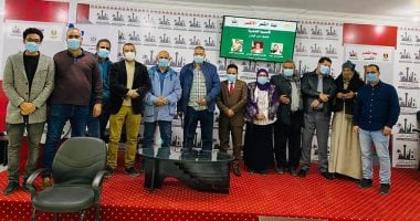 بيت الشعر بالأقصر يستضيف 3 شعراء من اليمن وينشدون حول المحبة والإخاء.. صور