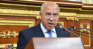 وزير النقل: تنفيذ مشروع عملاق لتحديث نظم الإشارات على خطوط السكك الحديدية 