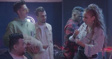 اتفرجوا واضحكوا..نيللى كريم تشارك المدفعجية تقديم برنامج "هيتايا".. فيديو وصور