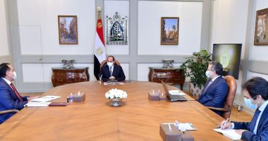 الرئيس يستعرض مع مصطفى مدبولى وخالد العنانى المشروعات القومية بالسياحة والآثار.. ويوجه بمواصلة العمل فى مشروعات الوزارة لاستعادة الرونق التاريخى.. وإبراز ما تذخر به مصر من إرث ثقافى وحضارى عبر العصور المختلفة