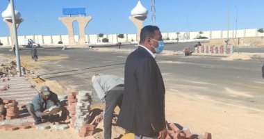 محافظ مطروح يتفقد تطوير المدخل سوق الضبعة الحضارى.. صور