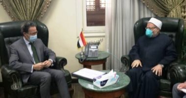 السفير الفرنسى: الرسوم المسيئة لا تمثلنا ونبذل جهودًا لمنع الإساءة للمسلمين