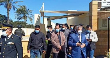 مدير أمن الإسماعيلية يفتتح نقطة التفتيش الأمنية بالرياح بالقنطرة غرب "صور"