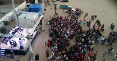 المسرح المتنقل يضيء قرى وادى النطرون بالورش الفنية والفرق الموسيقية.. صور