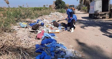 رئيس مدينة البياضية يتفقد موقع إلقاء مخلفات مستشفيات على ترعة الحبيل