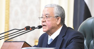 رئيس النواب يحذف كلمة "كوالتى" من المضبطة ويطالب الأعضاء بالتحدث بالعربى.. صور