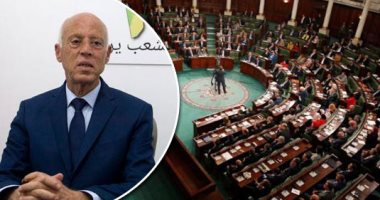 ماذا فعل الرئيس التونسى فى أول نشاط بعد أزمة الطرد المشبوه؟.. قيس سعيد يجرى جلسة مع القيادات الأمنية بوزارة الداخلية.. ويؤكد: الأمن فى خدمة الدولة فقط.. ومواطنون يهتفون بضرورة حل البرلمان التونسى