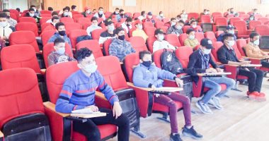 تعليم الوادي الجديد يستكمل تنفيذ مبادرة تحدى الدروس الخصوصية بالخارجة 