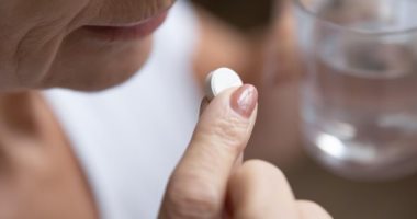 أضرار الإفراط فى تناول مسكنات الألم.. تجنب الإسبرين والأيبوبروفين