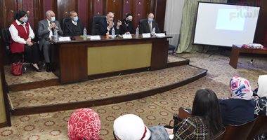 "مشروعات النواب" توصى بتفعيل قانون عربات الطعام المتنقلة وتخصيص أماكن لها لدعم الشباب