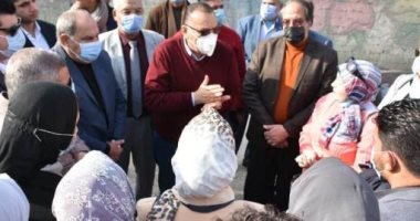 محافظ الشرقية يتفقد رصف ورفع كفاءة شوارع منيا القمح بـ72 مليون جنيه