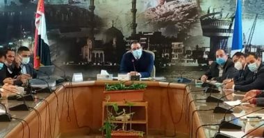 نائب محافظ دمياط يعقد اجتماعا لرصد احتياجات القرى وإعداد جدول زمني لتطويرها